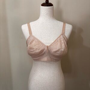 Wacoal Sheer Lace Lightly Lined Wireless Bra 38D